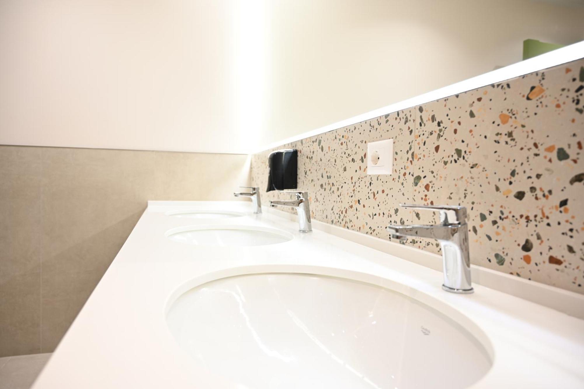 Top View Hostel Драч Екстериор снимка